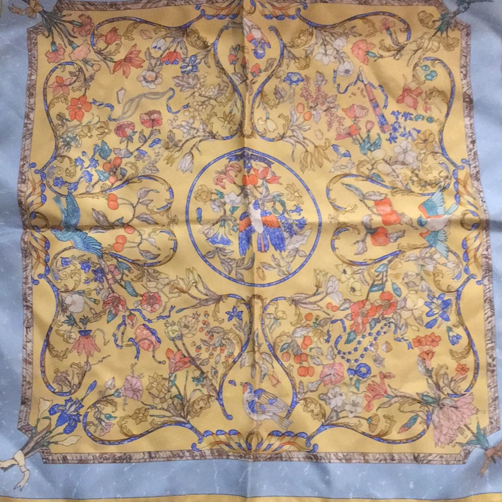 Hermès pocket scarf